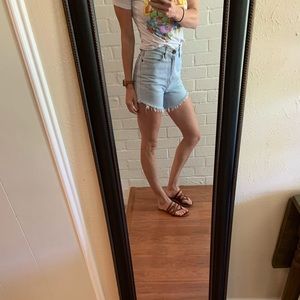 Vintage 512 Levi’s cut off shorts.